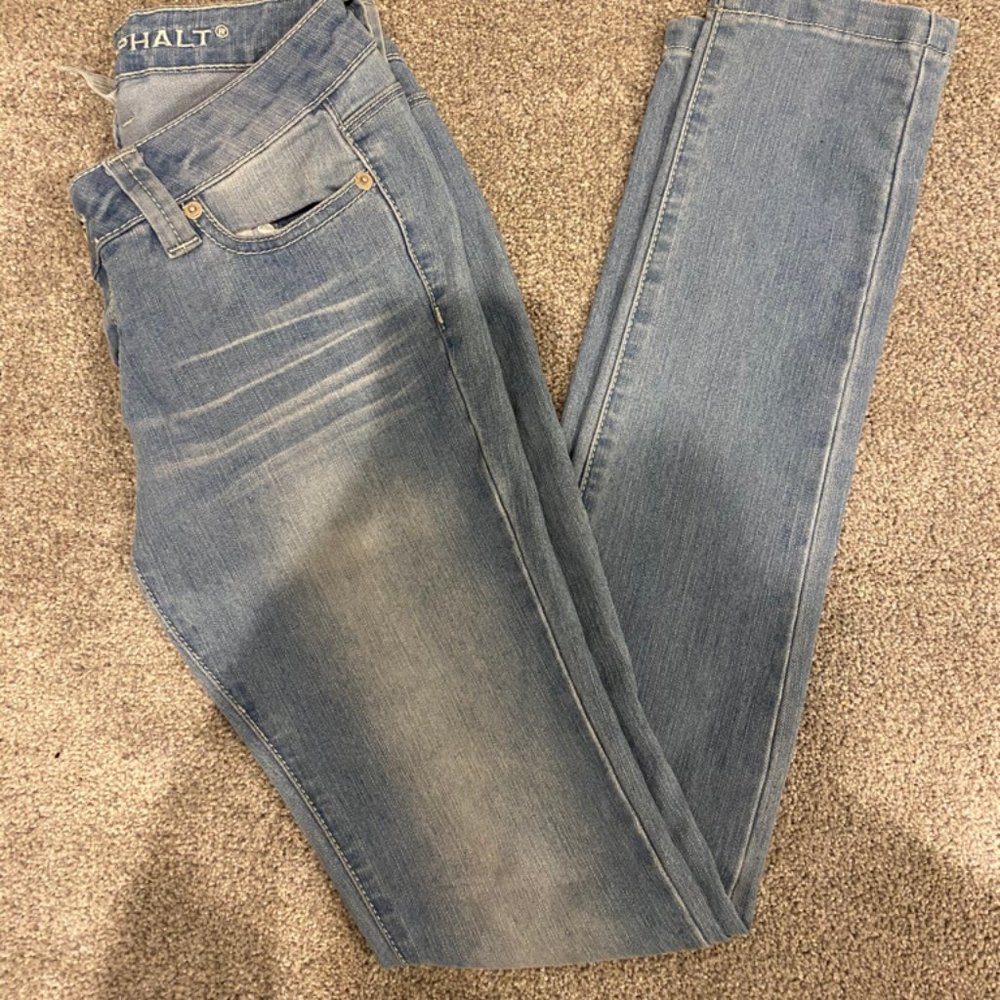 Light Wash Jeans
